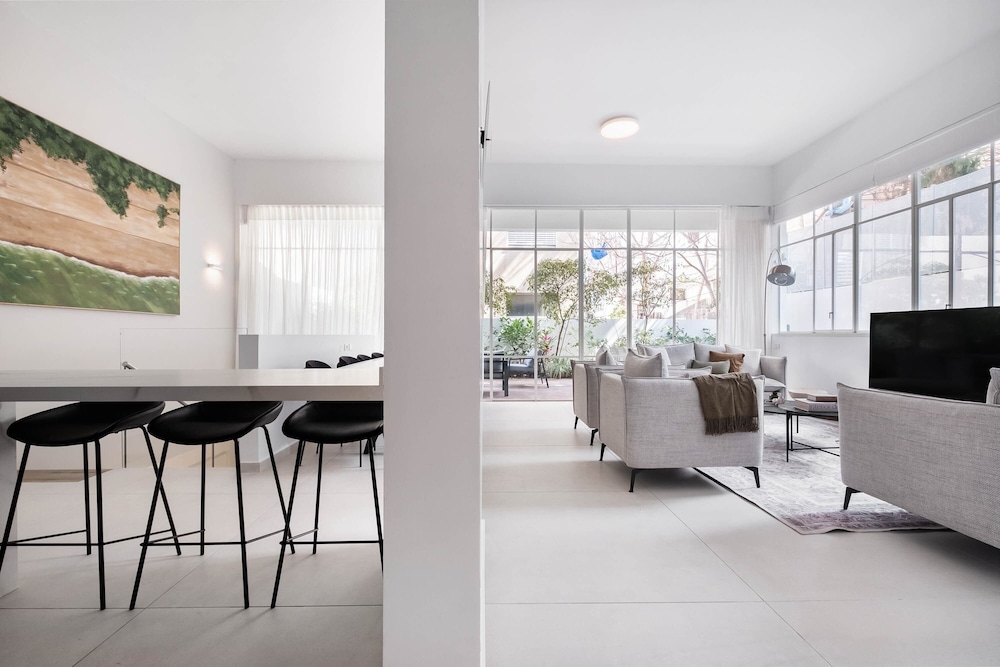 KG4 LUX Apartments