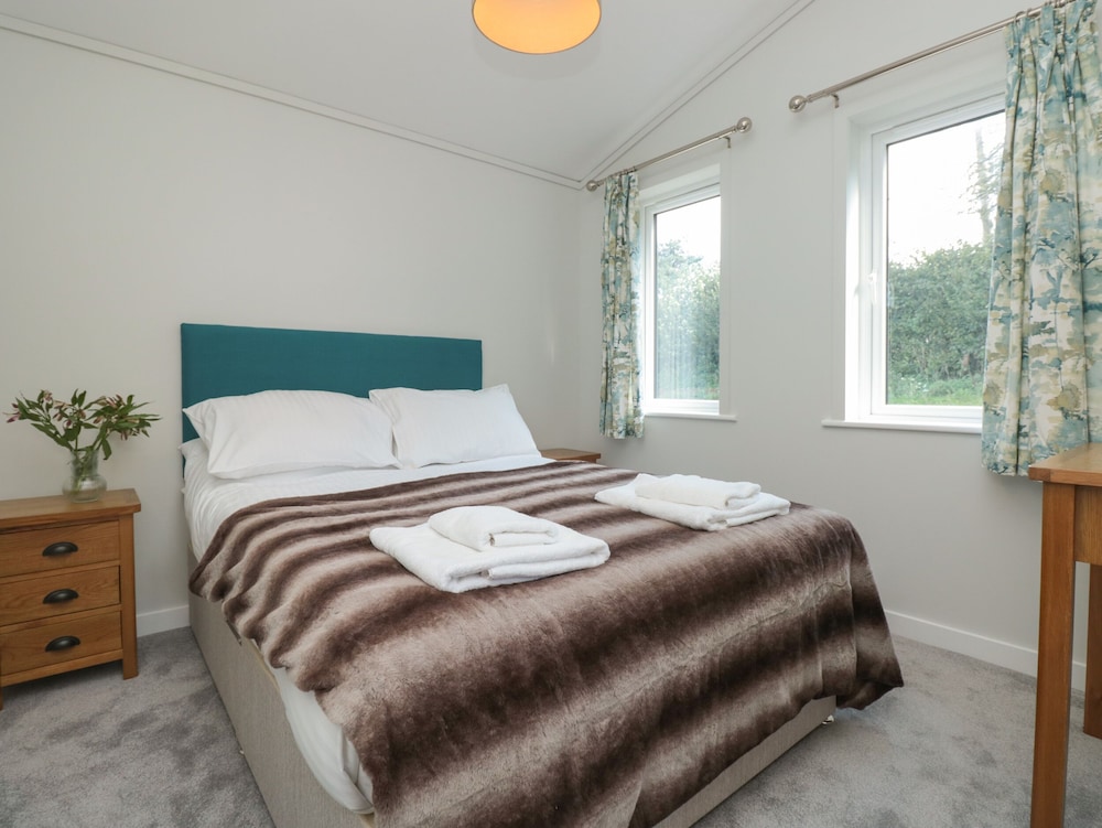 Honeysuckle Lodge