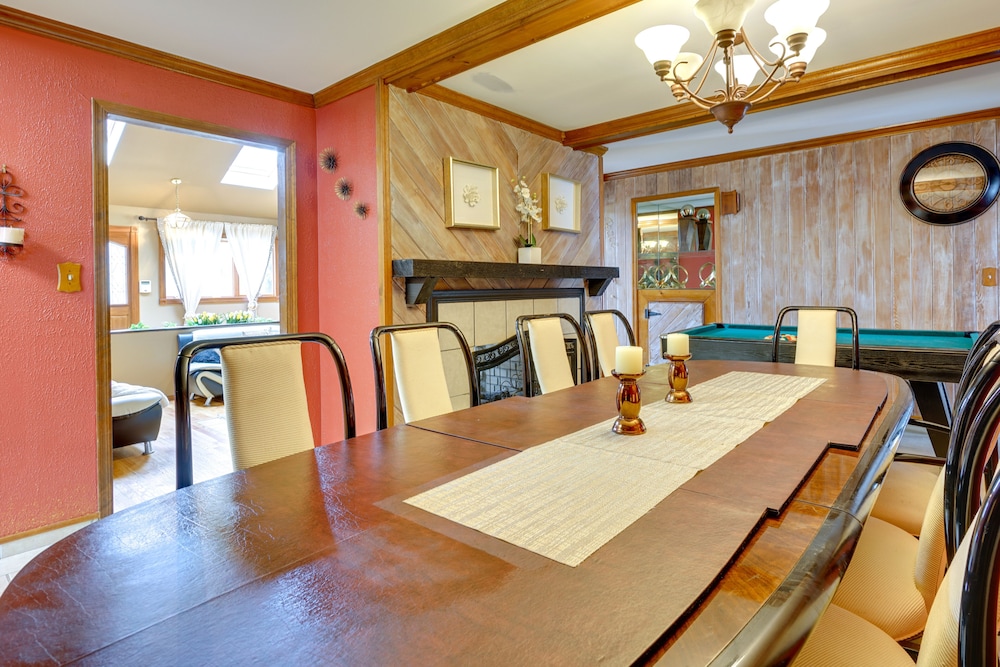 Lovely Ocean Gate Home < 1 Mi to Beach! view 3