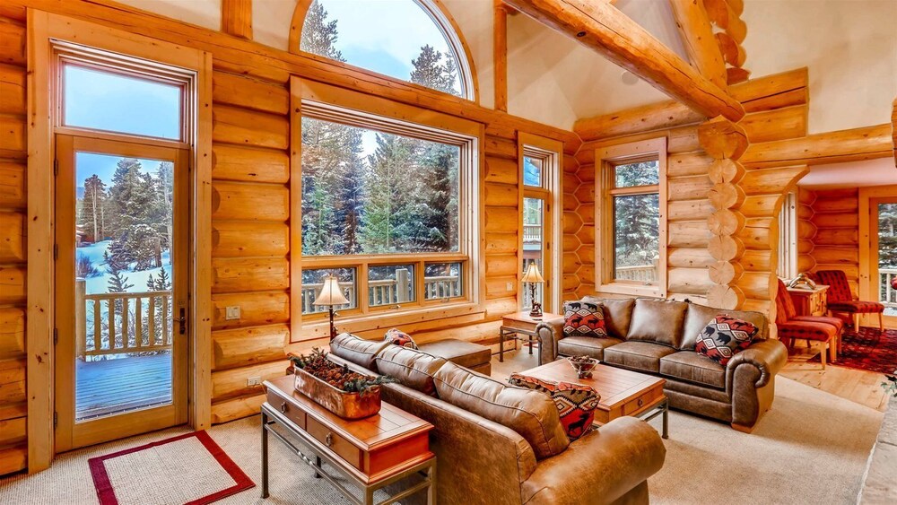 Breck_clifton_lodge