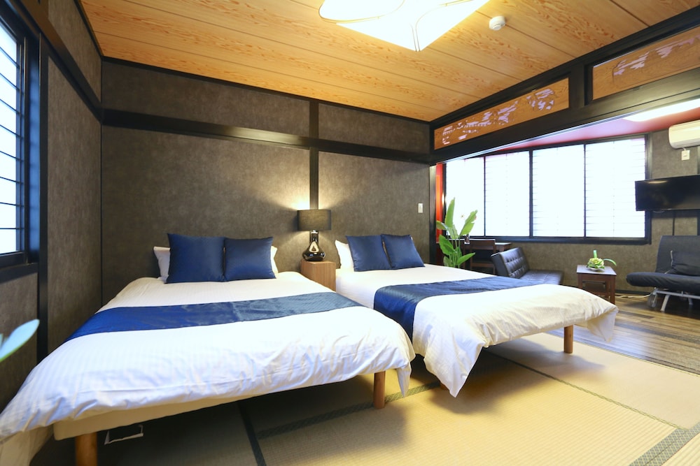 Guest House Liz Nakazaki-cho