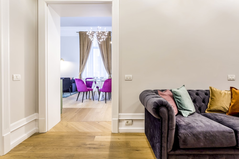 Matisse Bucharest Old Town - Image 4