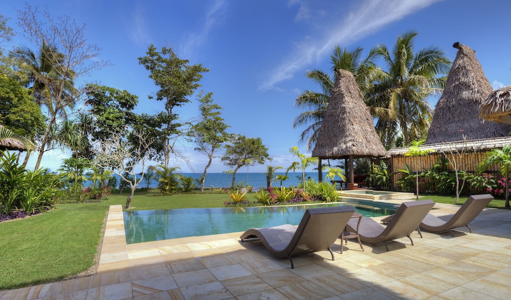 Nanuku Resort Fiji
