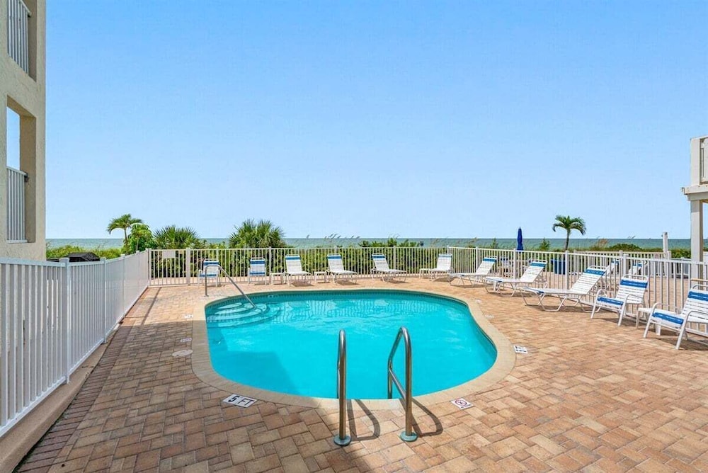 Belleair Beach Club view 5