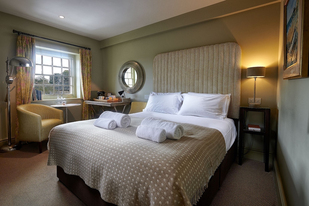 The Pilsley Inn