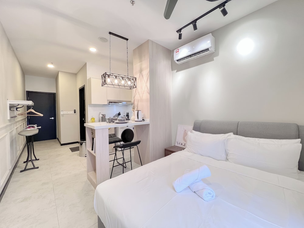 Neu Suites by Manhattan Group