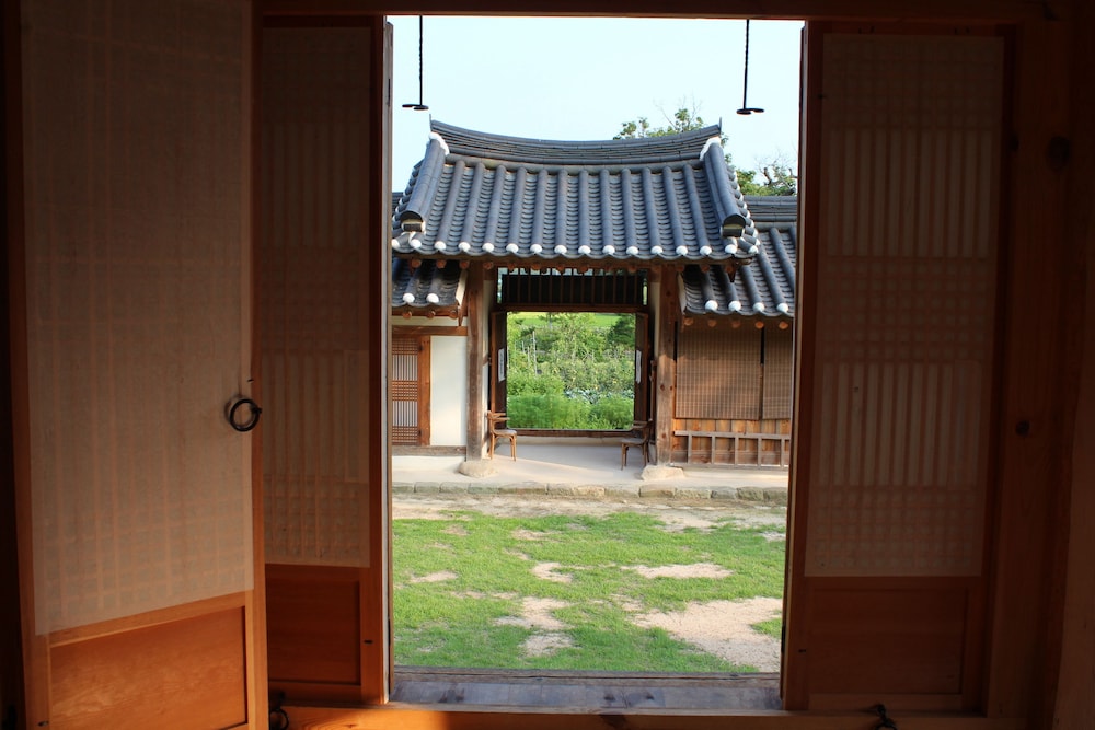Ongyejongtaek Sambaekdang