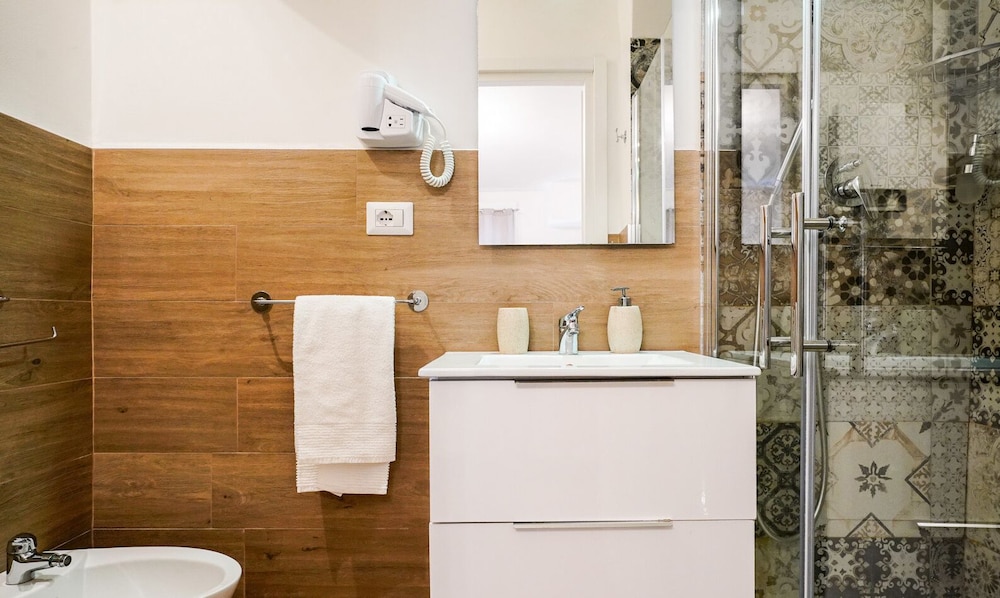 BARIROOMS  Melo Suites