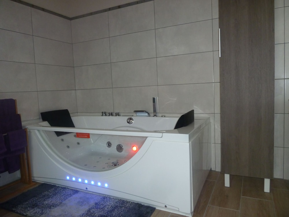 Photo 47