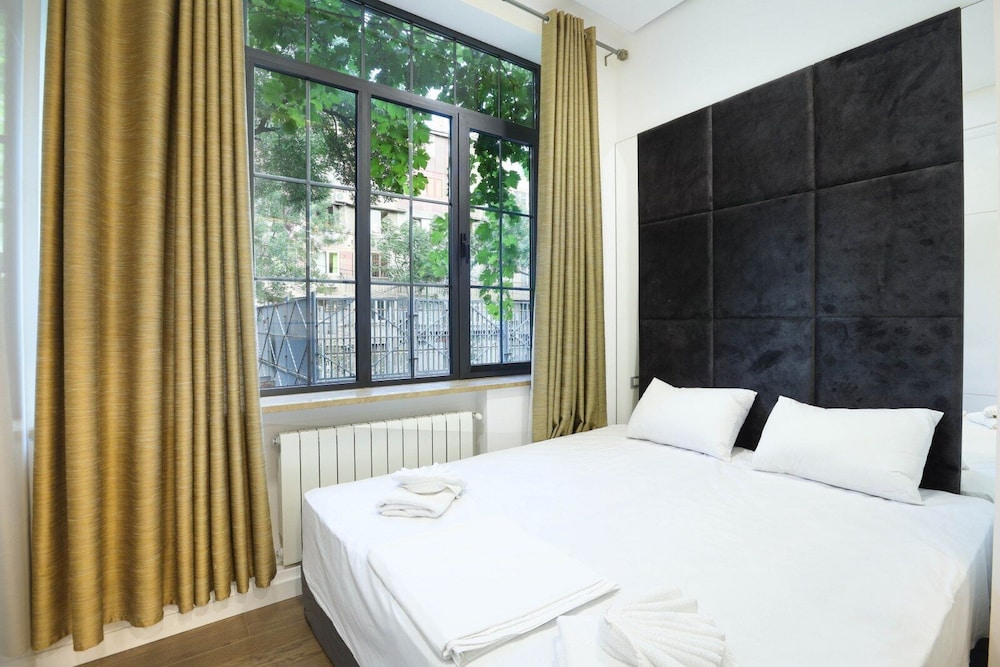 Stay Inn on Abovyan Str. 32