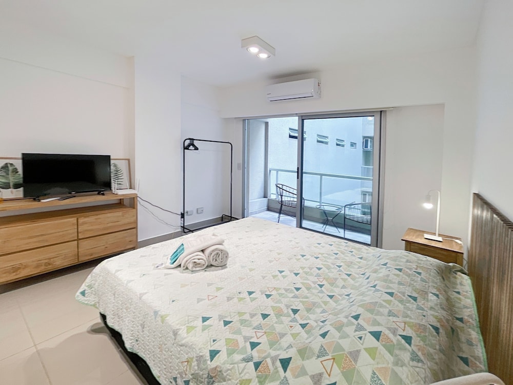 Ayres Suites Moreno