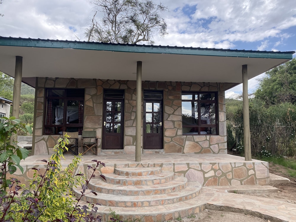 Oldarpoi Mara Camp view 4