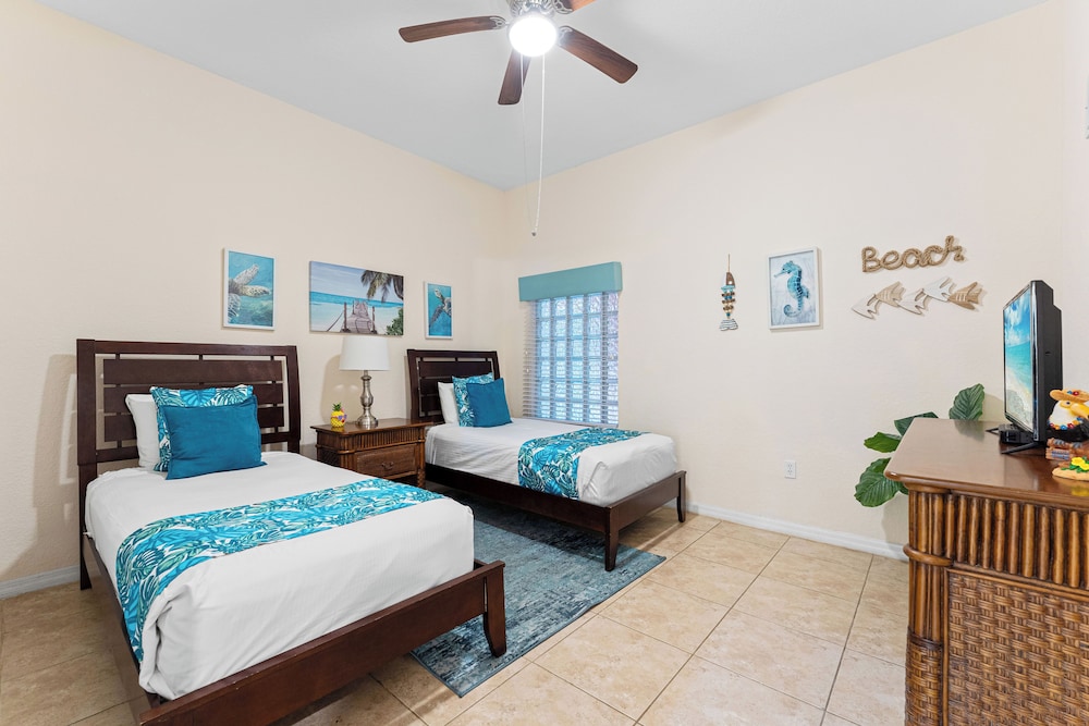 Cozy Cove Caribe Escape for 8!