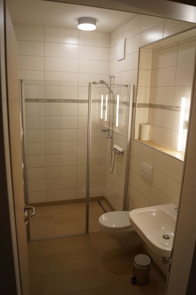 Photo 48