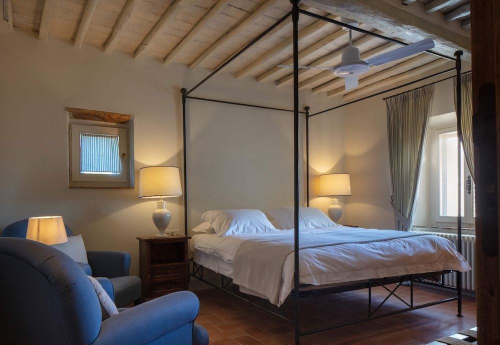 Fattoria Valtellina by Boutique Tuscany
