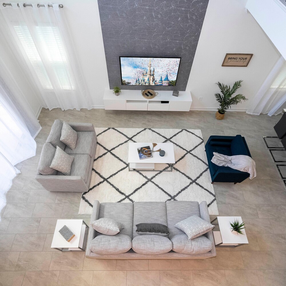 1153 KS -luxury Oasis 5BR 5BA Home Private Pool