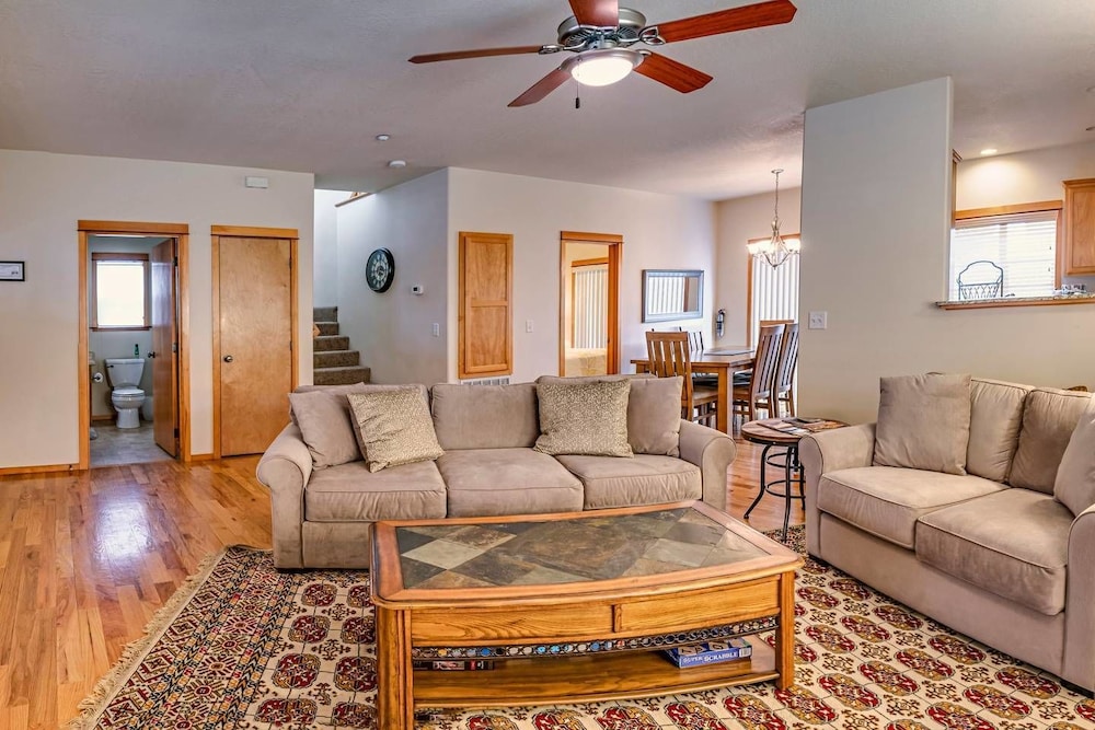Ashland Vacations - The Pioneer Craftsman House - Closest to Osf - Property Image 16