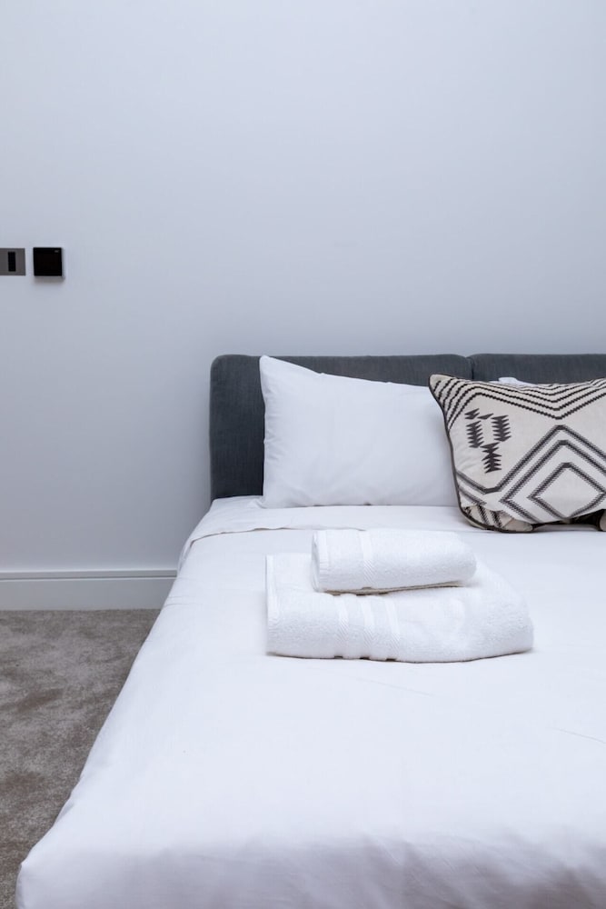 Central and Unique 1 Bedroom Mews House in Mayfair