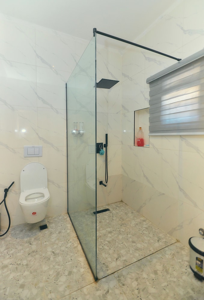 AJs Serenity Suites