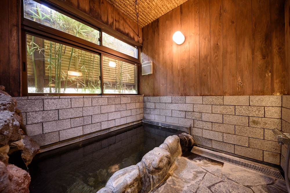 Yufuin Ryokan Okaeri