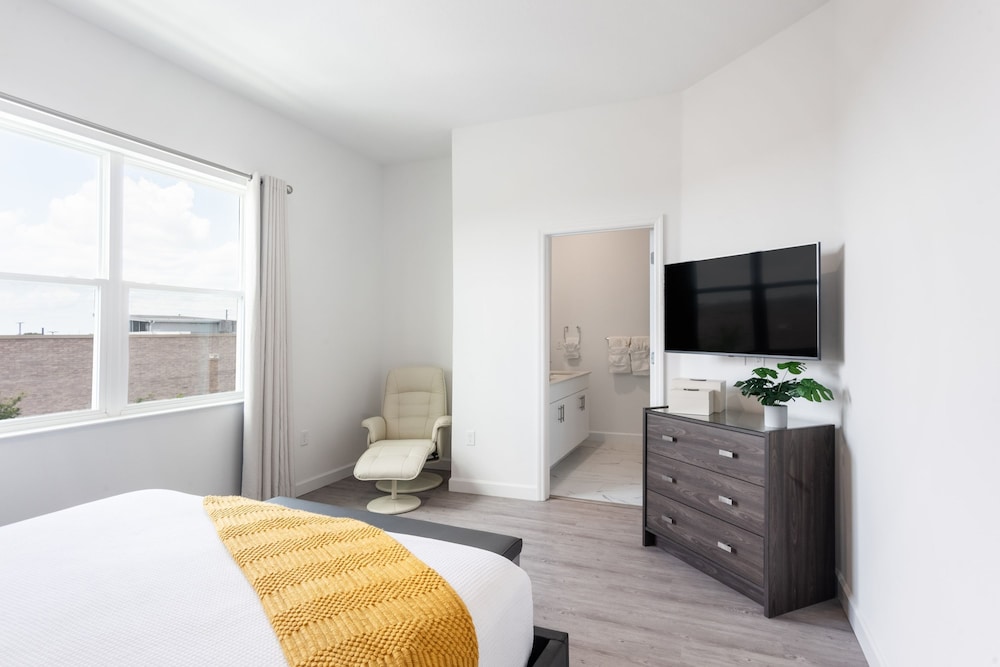 Orlando Retreat by Avantstay Private Pool Near Disney World