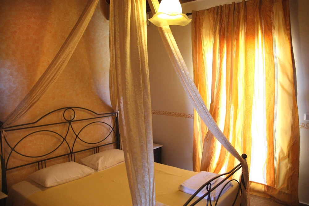 Athina Luxury Villas