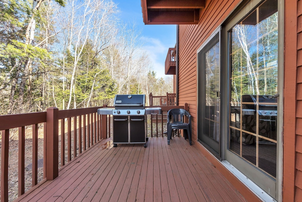 Rumor 39O - Upgraded Townhome With Woodsy Views 3 Bedroom Townhouse by The Summit at Gore Mountain
