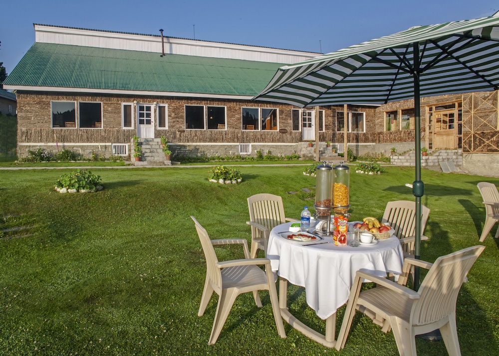 Nedous Hotel