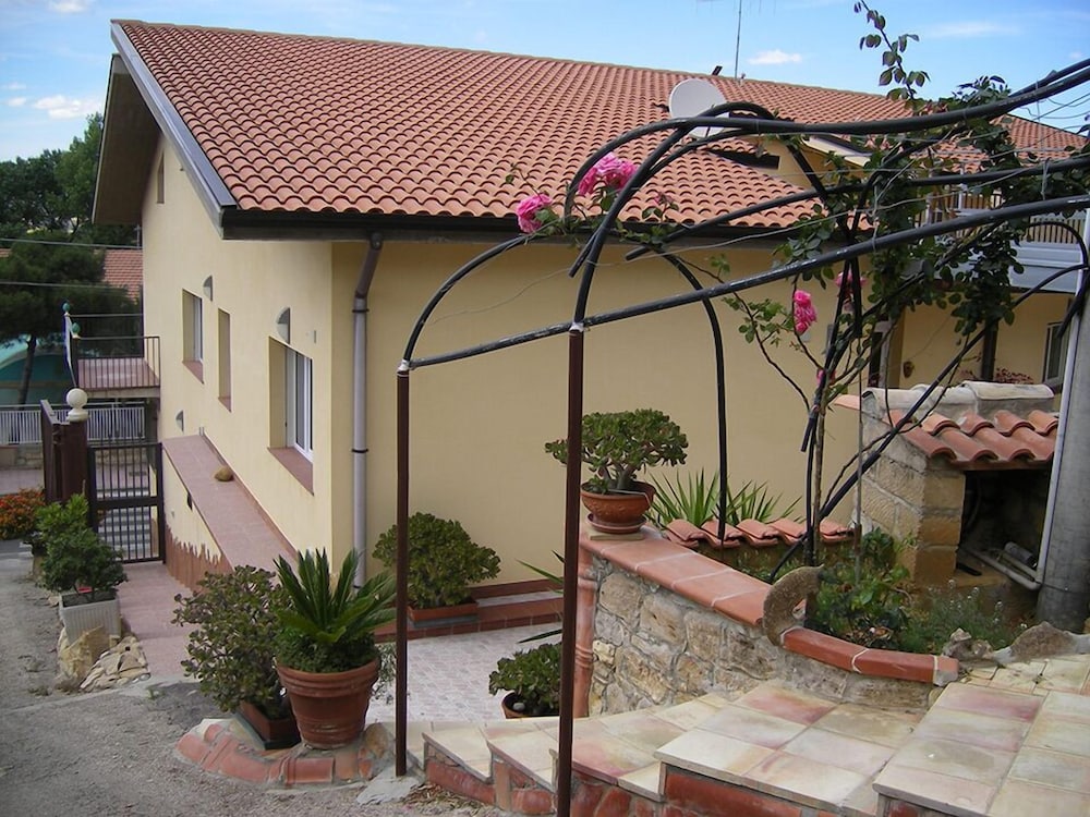 Photo 17