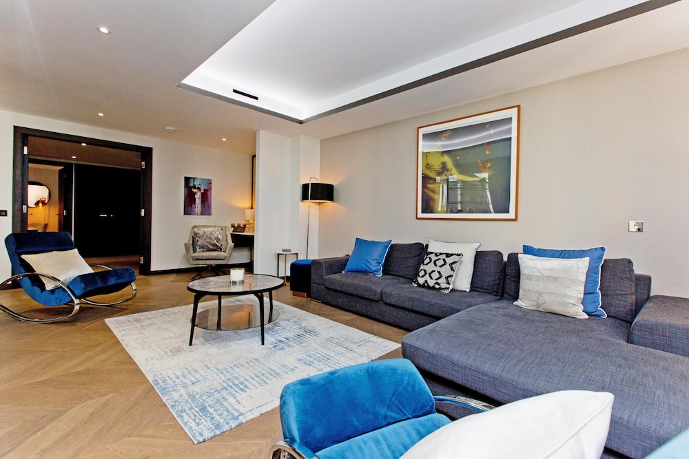 3-bed Deluxe Apt 101