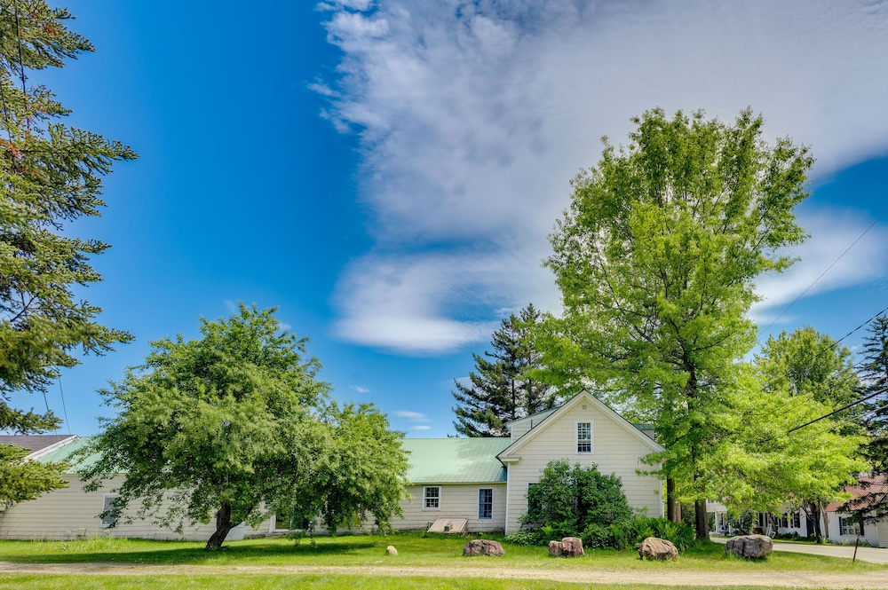 Franconia Home w/ Community Pool & River Access! view 5