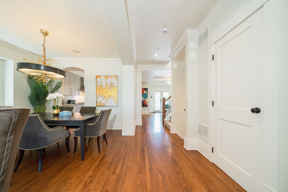 Fresh & Enchanting Oasis in Vancouver - Image 4