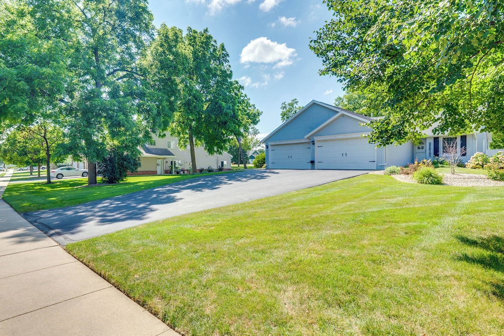 1 Mi to Beach: Dog-friendly Condo in Lake Mills!