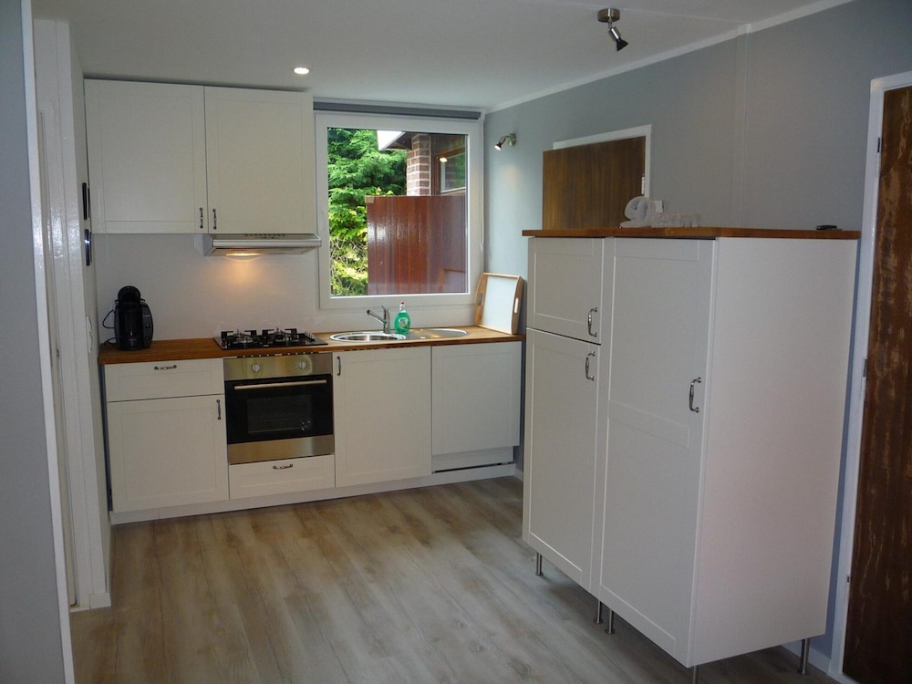 Cosy Holiday Home Near Beach