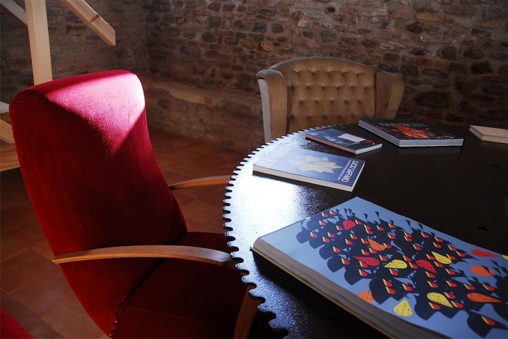Castello di Granarola Relais – Adults Friendly