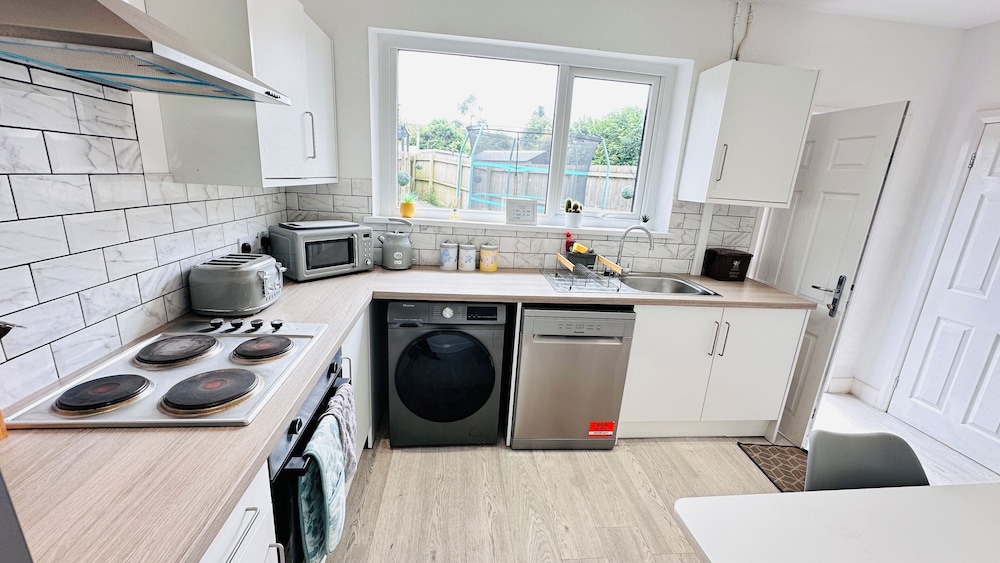 Pengam House