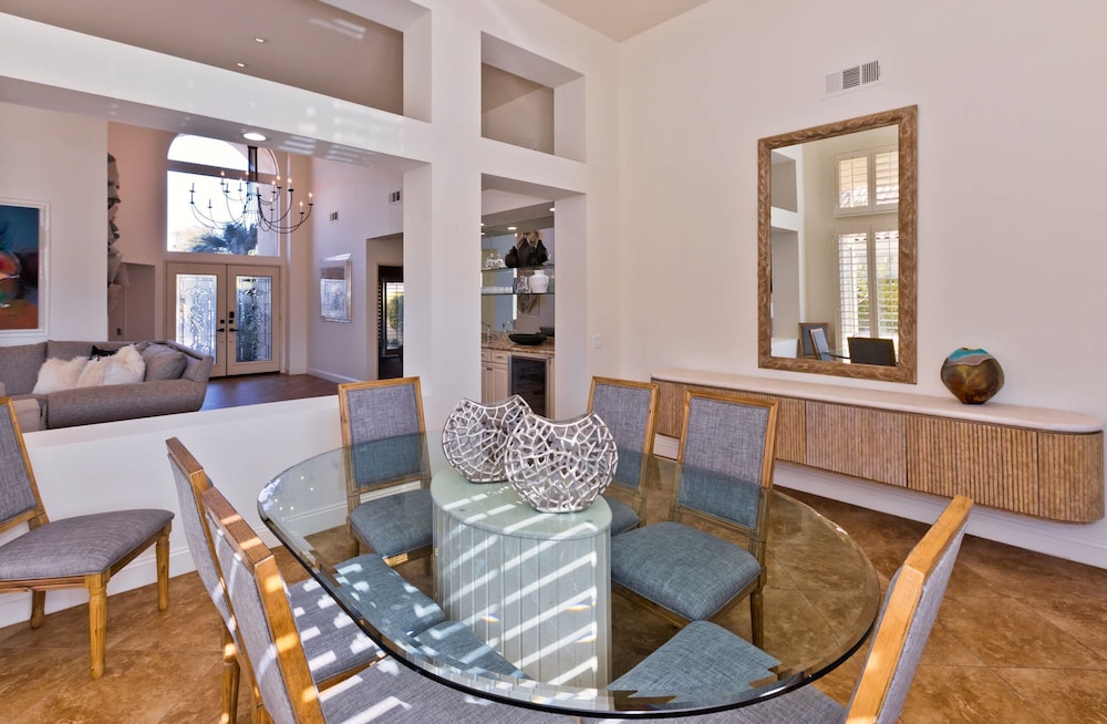 Casa Del Rio Luxe 3BR w Pool Spa Lake Views