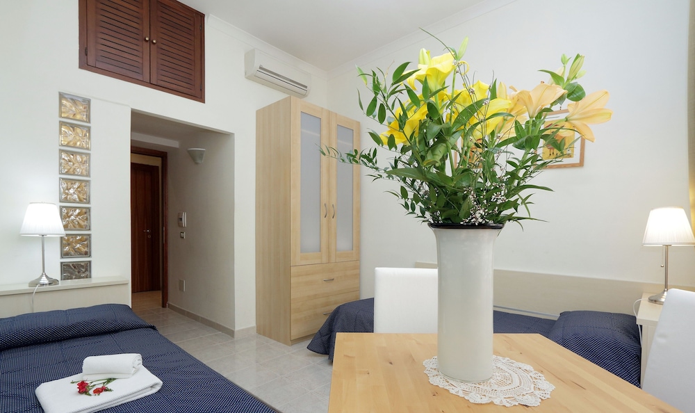 Domus Valentina Apartment