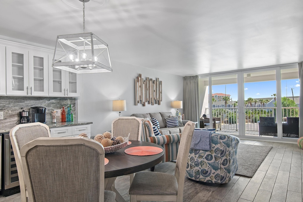 Shoreline Towers 3033