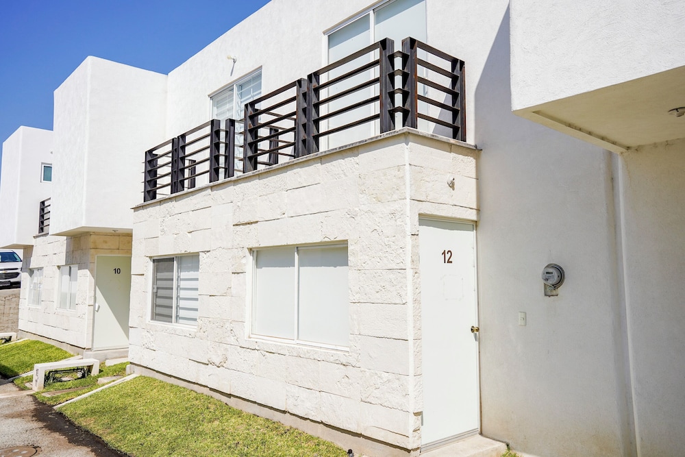 Modern House in Yautepec l Pool & Garden, photo 49