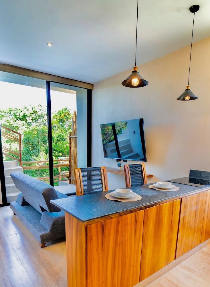 Great Located Studio PH With Private Pool by Waves Management