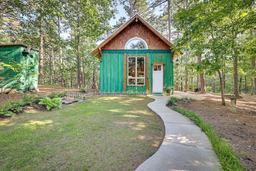 Pet-friendly Eureka Springs Rental w/ Private Deck view 5
