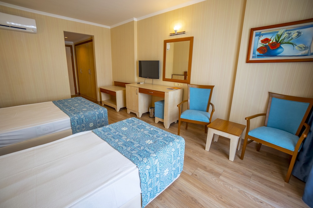 Calido Sol Hotel