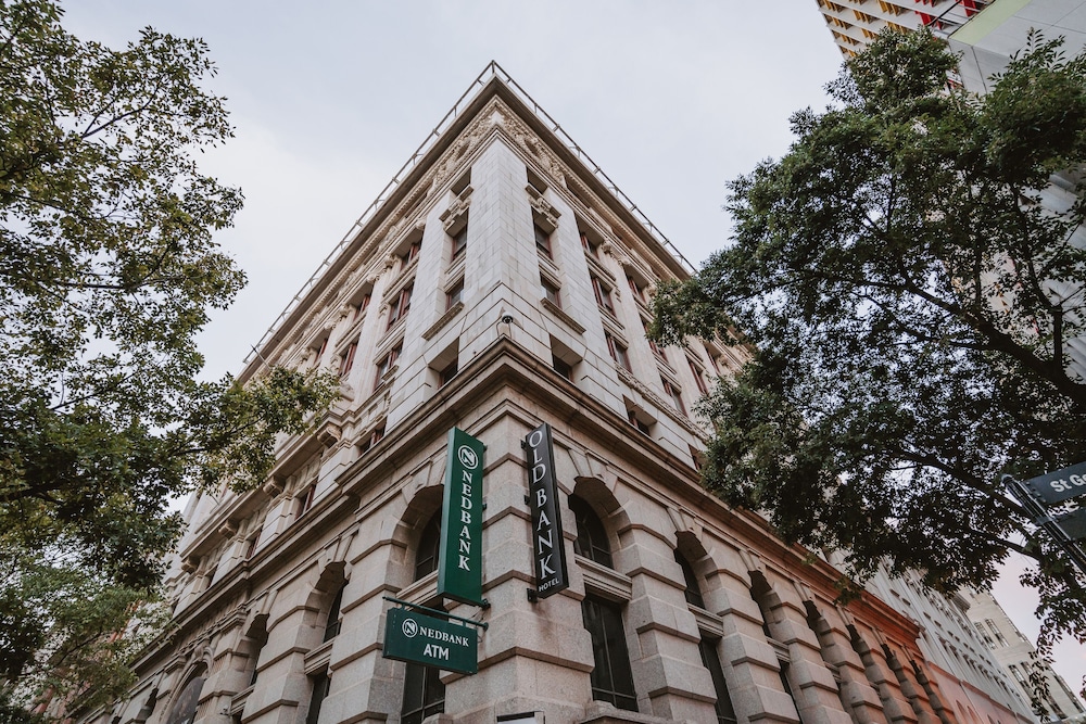 Hotel Old Bank Hotel - Image 1