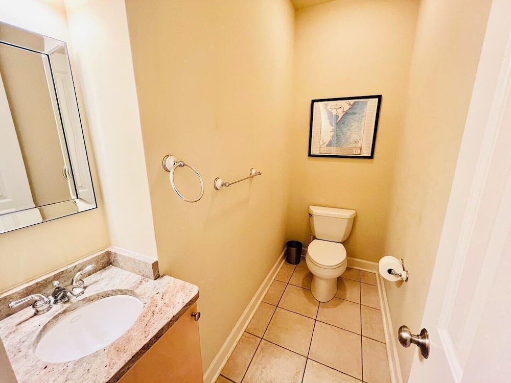 Dicinson Avenue 7B