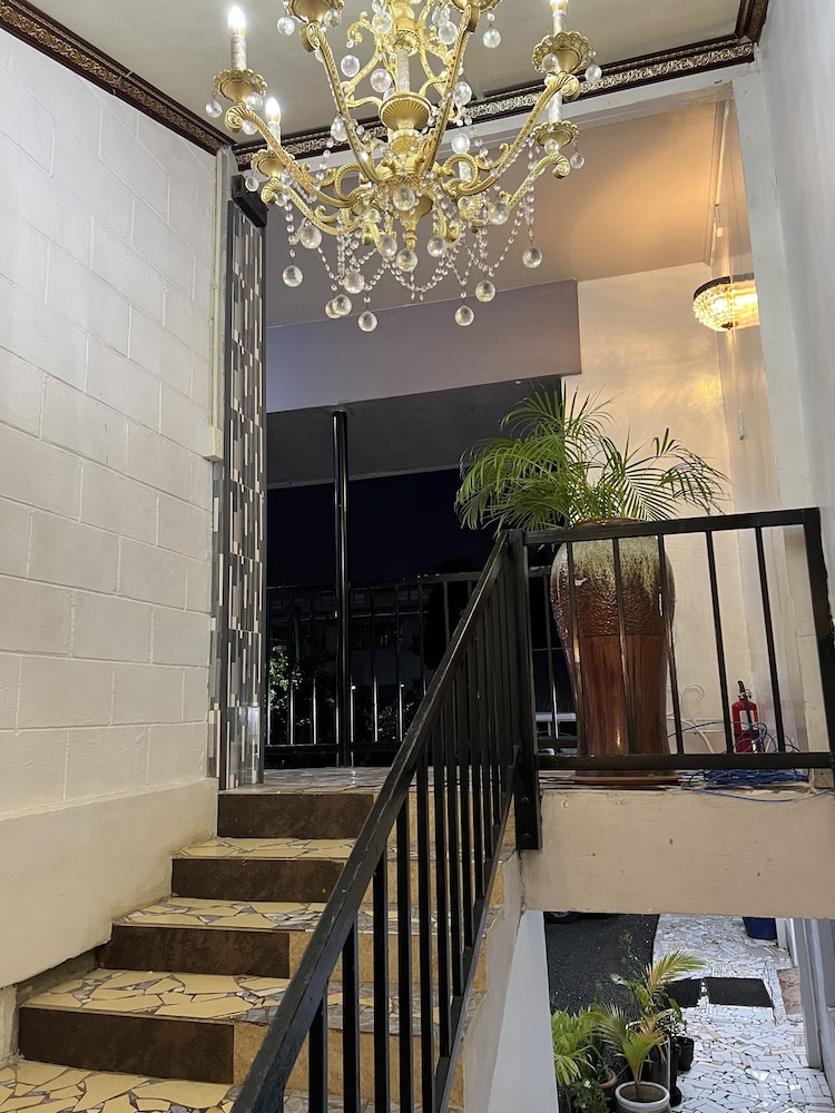 Moatoga Hotel