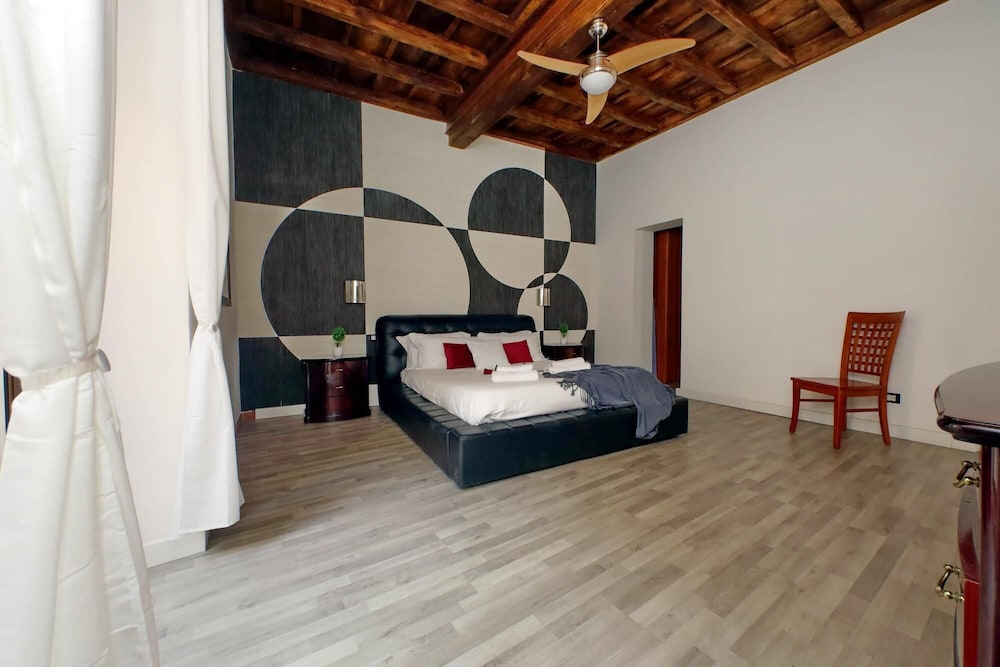 Luxury Navona Apartment