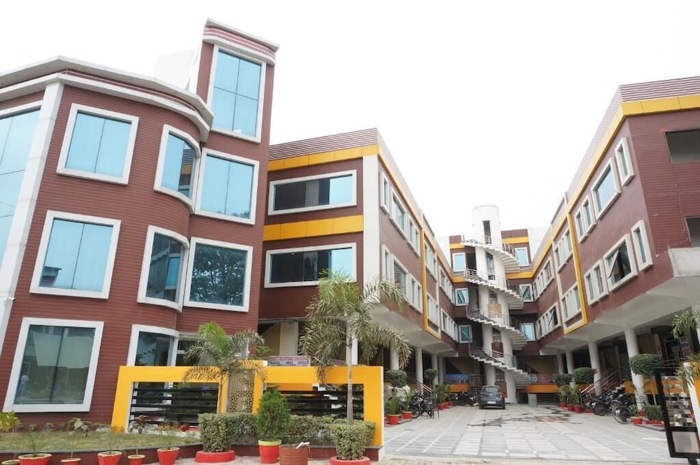 Hotel Grand Palace