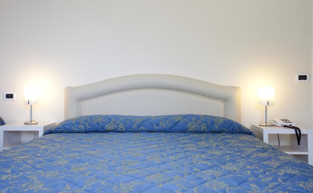 Hotel Ristorante Grappolo D'Oro photo 3