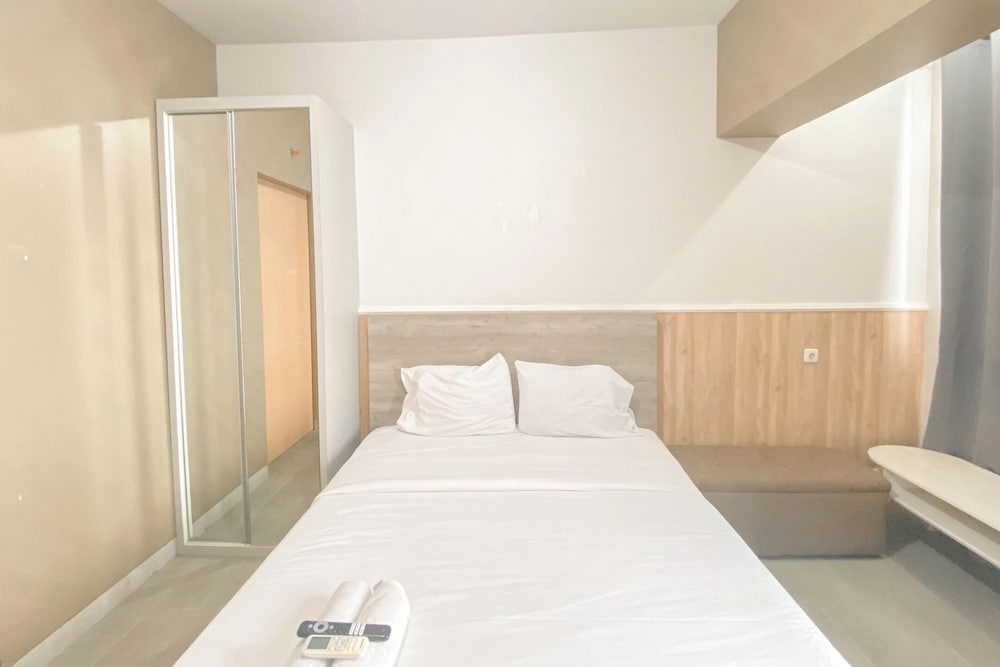Well Furnished Studio At The Alton Apartment